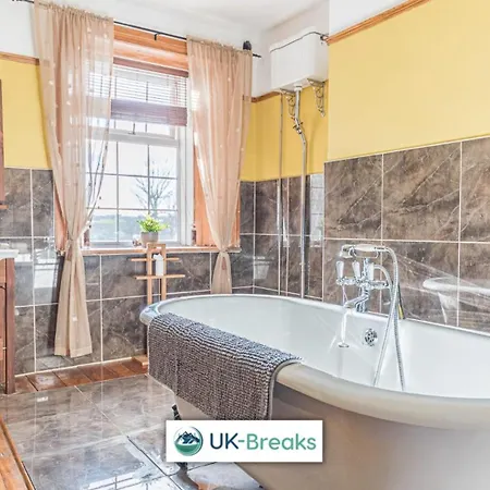 Ennerdale Country Manor Holiday home *