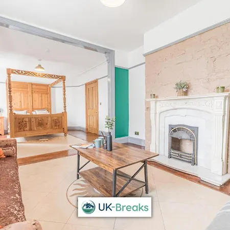 Ennerdale Country Manor Holiday home *
